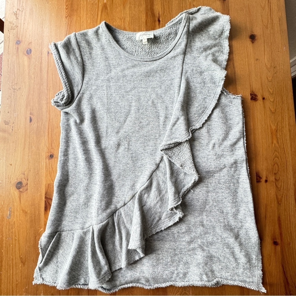 Deletta gray blouse